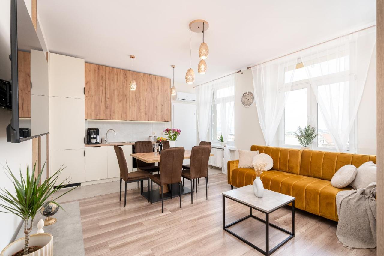 Basztowa Apartments By Vsi Krakau Buitenkant foto